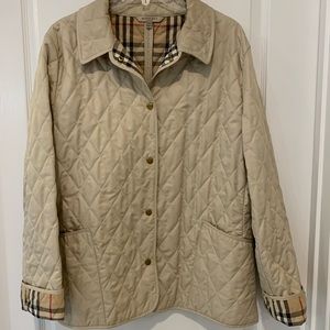 Burberry London Quilted Jacket, Blazer size  XL, like new. Signature Check